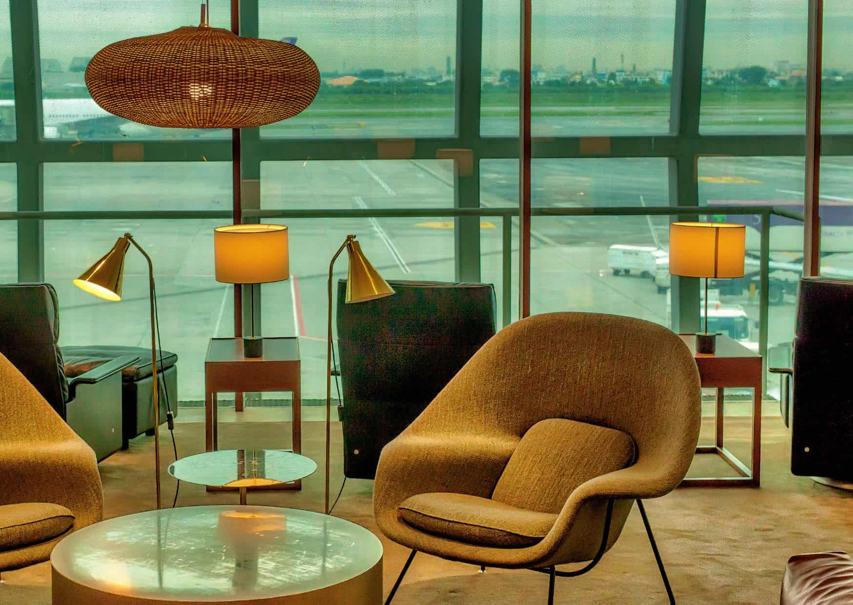 8 Genius Airport Tricks You’ll Wish You Knew Sooner 4 8 Airport Tricks That All Travelers Should Know, Airport Lounges