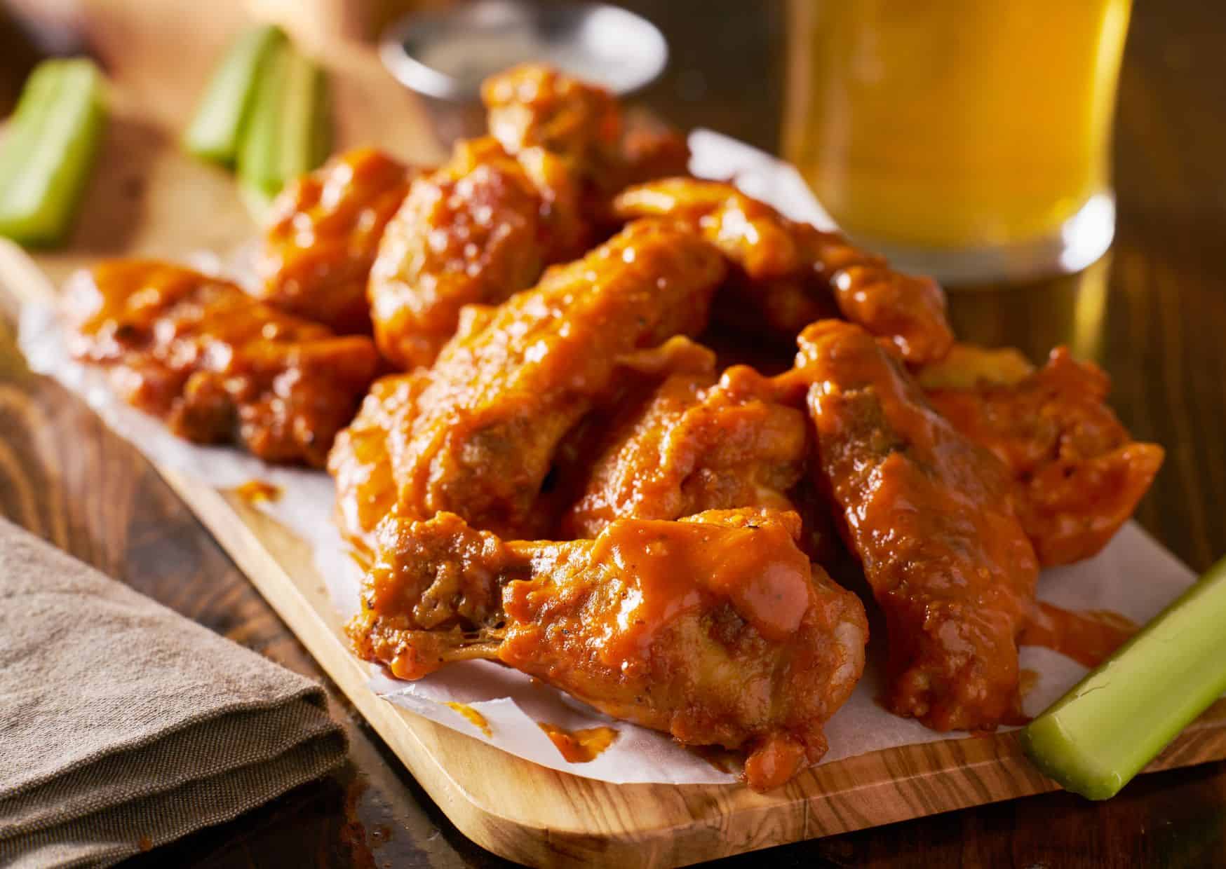 How To Make Buffalo Chicken Wings (Recipe Guide) Tips And Calories