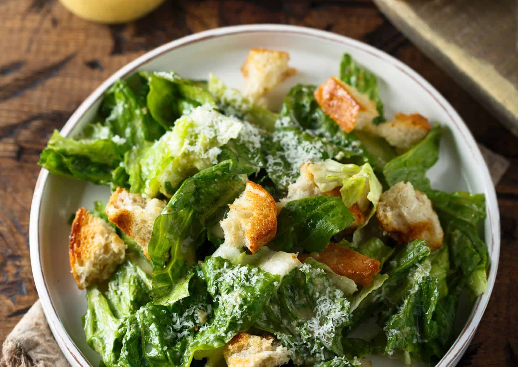 How To Make Caesar Salad (Recipe Guide) Tips And Calories