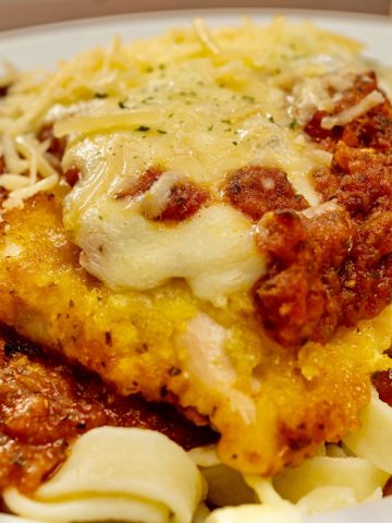 How To Make Chicken Parmesan (Recipe Guide) Tips And Calories