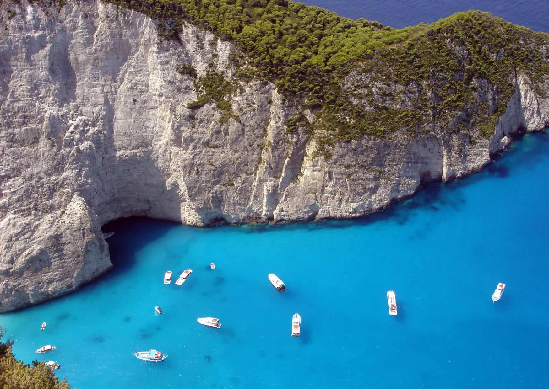 7 Tourist Traps to Avoid in Greek Islands And How To Avoid Them 1 7 Tourist Traps to Avoid in Greek Islands And How To Avoid Them