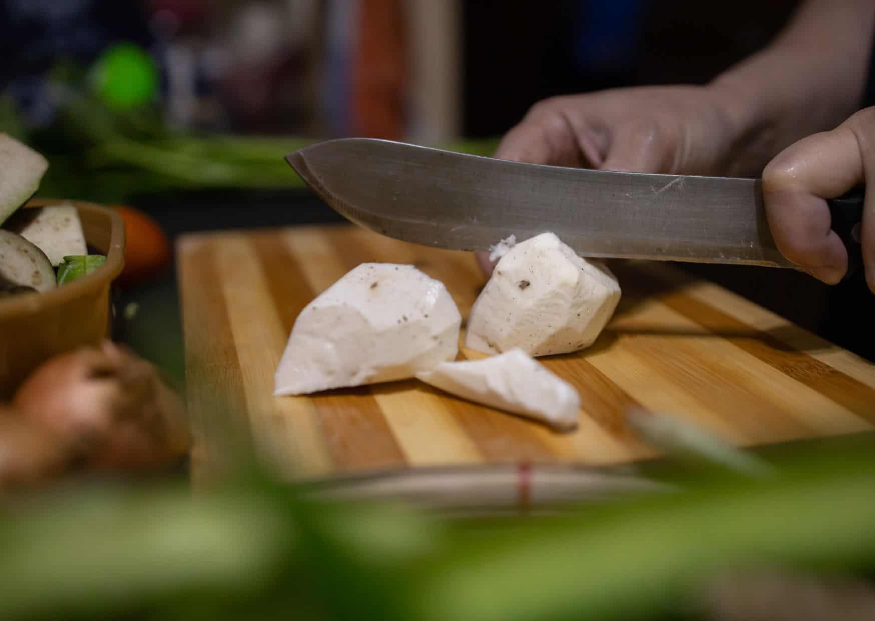 Sinigang: The Filipino Sour Soup That Warms the Soul (and Wakes Up Your Taste Buds) 4 How To Make Sinigang (Recipe Guide) Tips And Calories