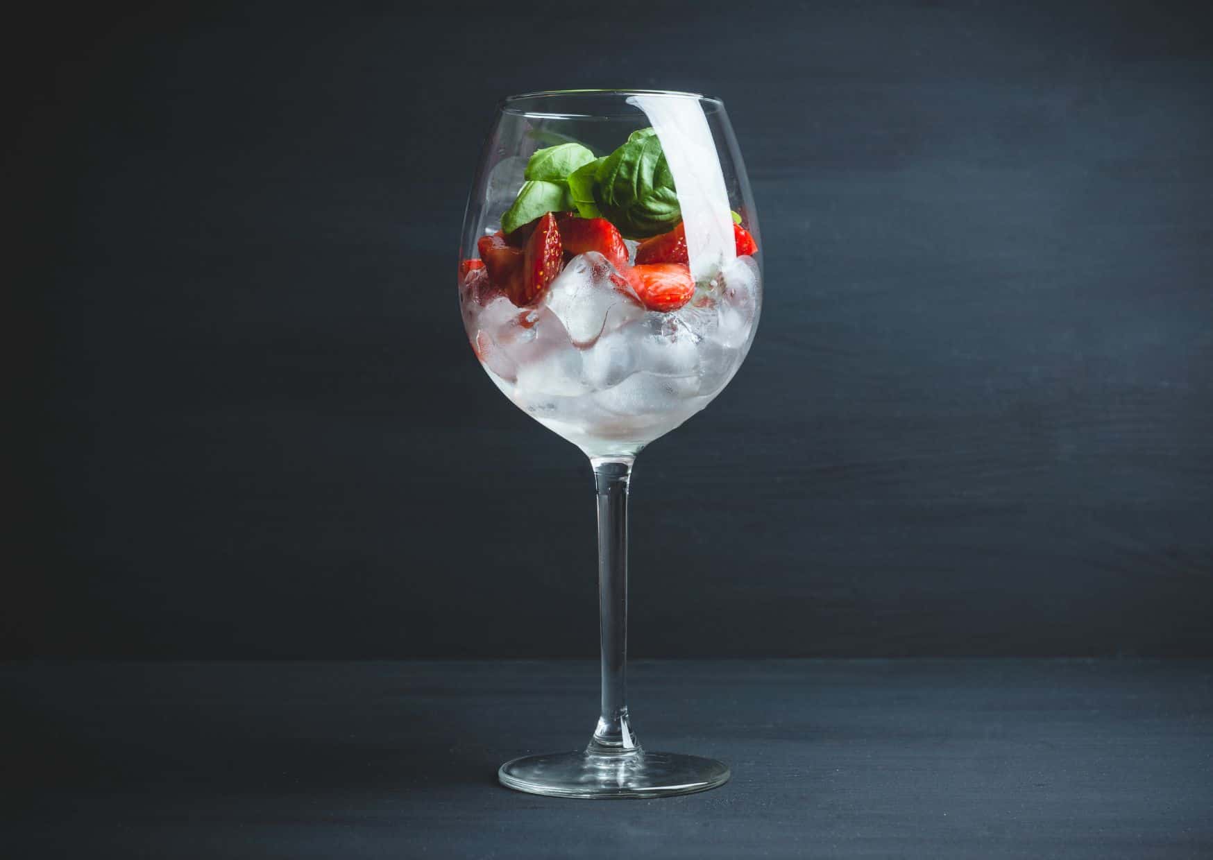 How To Make Martini Cocktail (Recipe Guide)