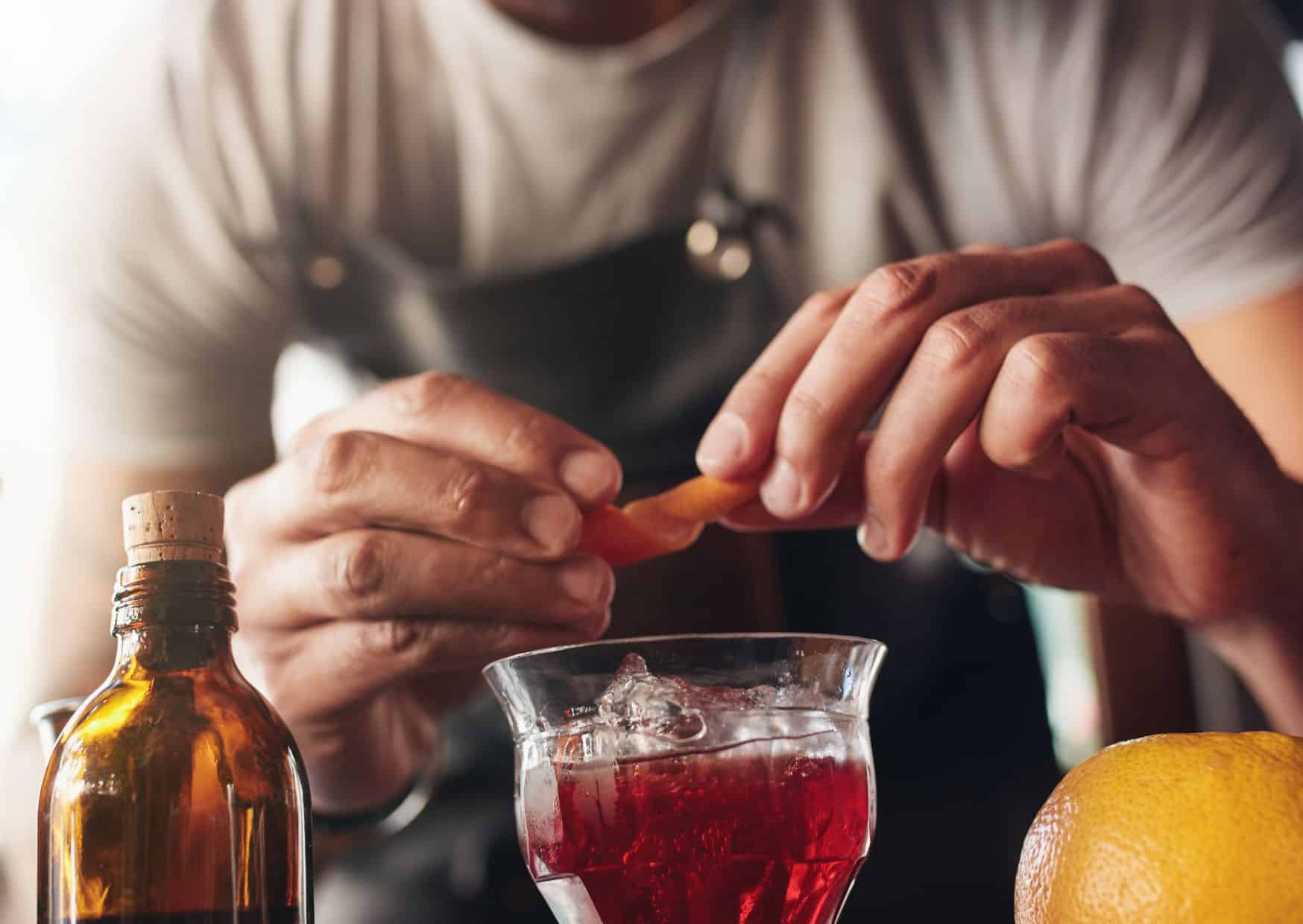 How To Make Negroni Cocktail (Recipe Guide)