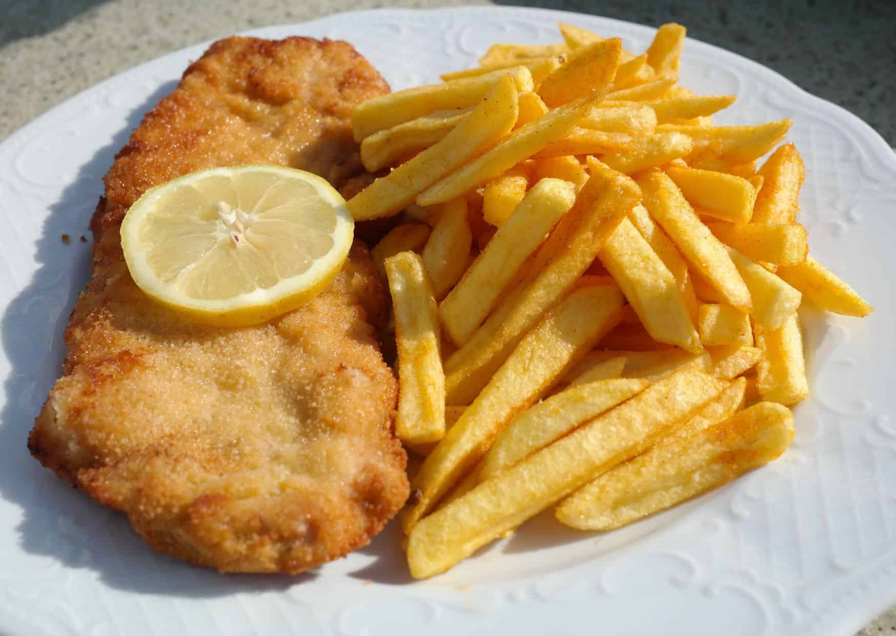 How To Make Schnitzel (Recipe Guide) Tips And Calories