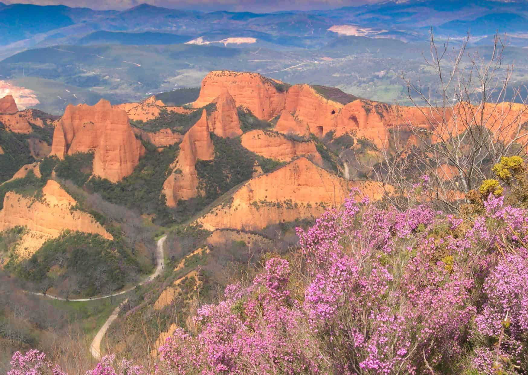 7 Unique Destinations In Spain That Aren't Barcelona And Madrid, Las Medulas