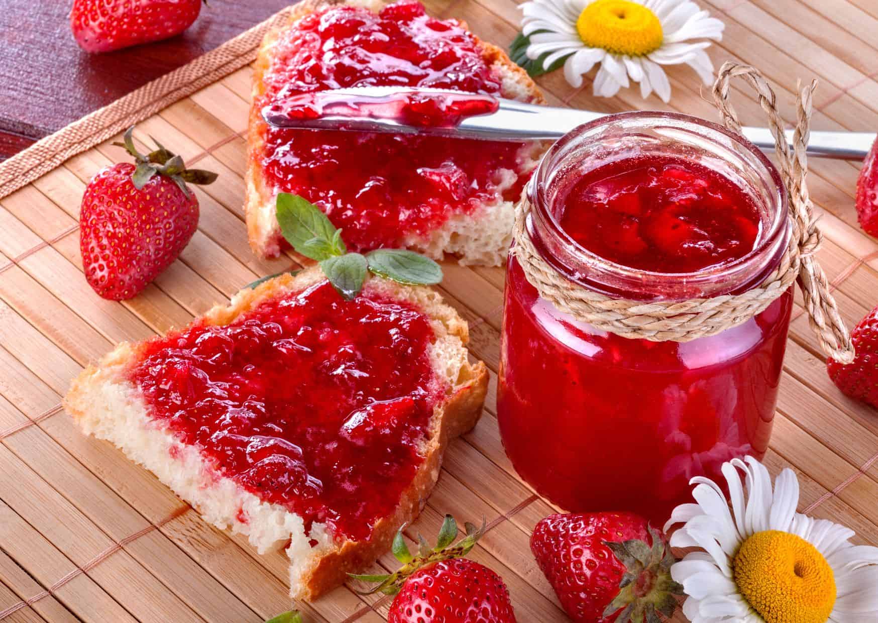 How To Make Strawberry Jam (Recipe Guide) Tips And Calories
