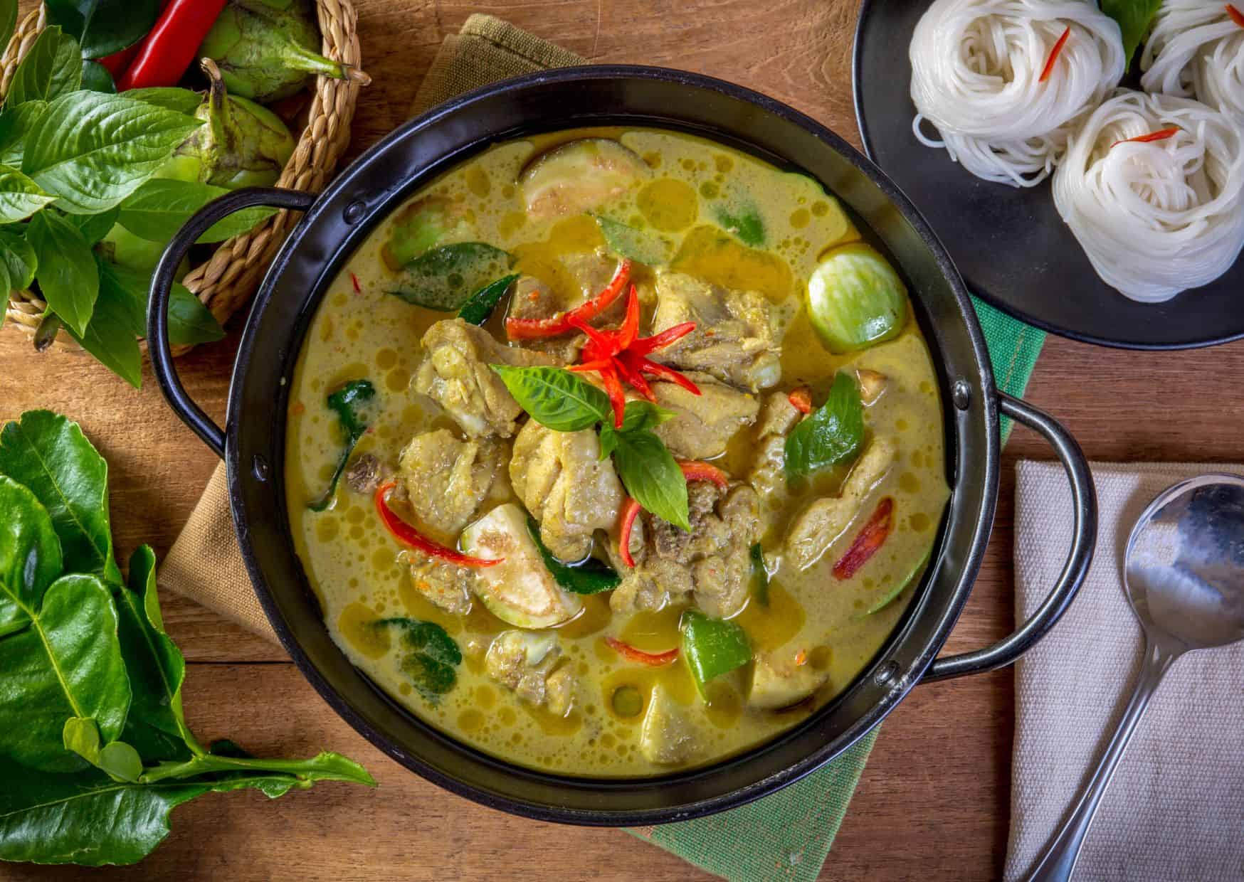 5 Best Thai Dishes To Try (Recipe Guide) Tips And Calories, How To Make Thai Green Curry (Recipe Guide) Tips And Calories
