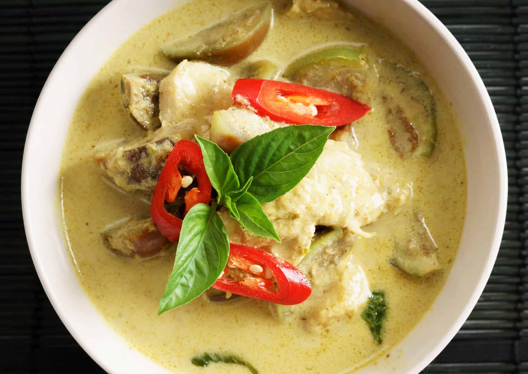 How To Make Thai Green Curry (Recipe Guide) Tips And Calories