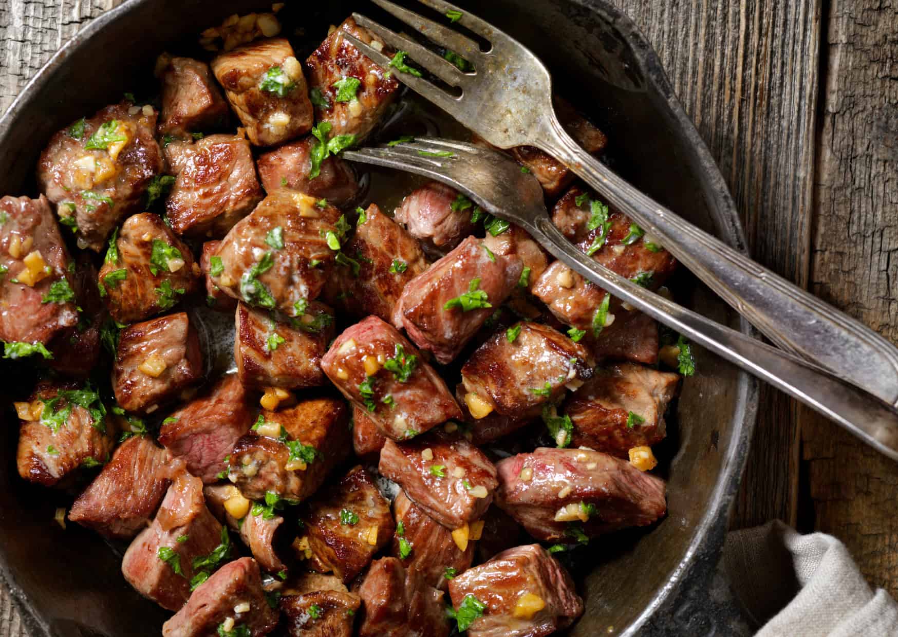 summer recipes to try Garlic Butter Steak Bites