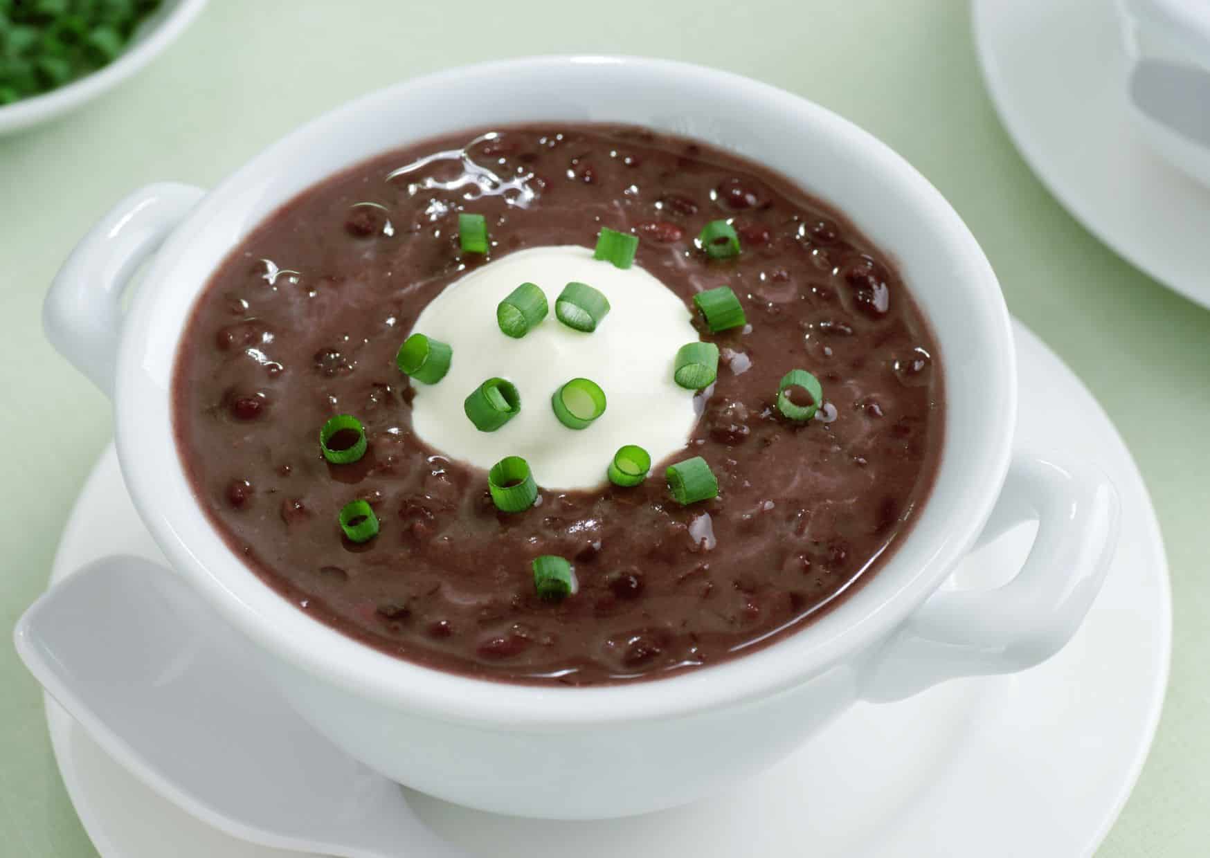 Most Popular Dinners in Costa Rica (Recipe Guide), How to Make Costa Rican Sopa Negra (Black Bean Soup)