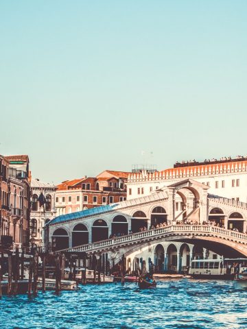 15 Common Mistakes to Avoid in Europe and How to Avoid Them