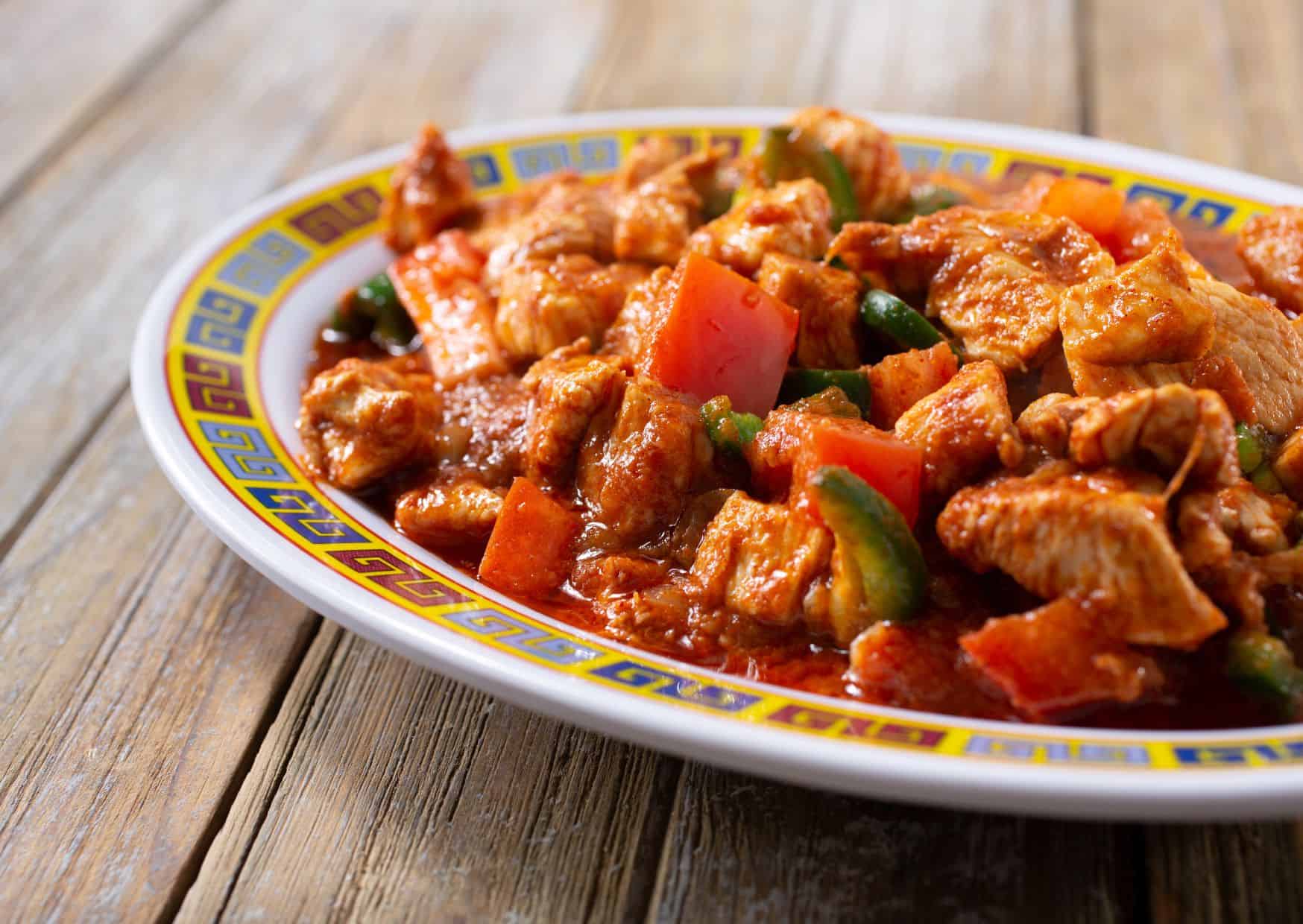 How To Make Ethiopian Doro Wat (Recipe Guide)