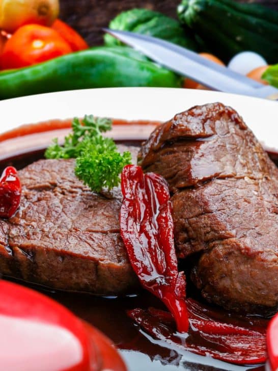 How to Pair Wine with Food, How to Make Filet Mignon with Red Wine Sauce (Recipe Guide)