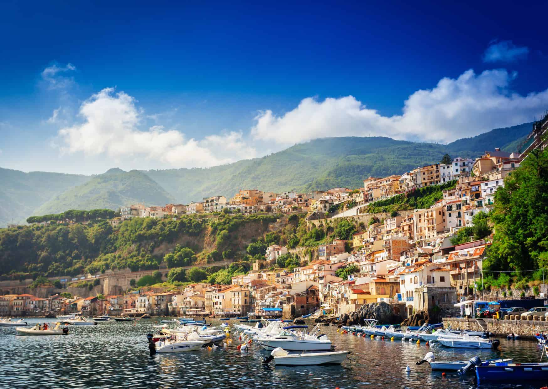 Why Florida Retirees Are Losing Everything in Italy 5 9 Reasons Not to Visit Italy And 5 Main Reason To Visit Italy