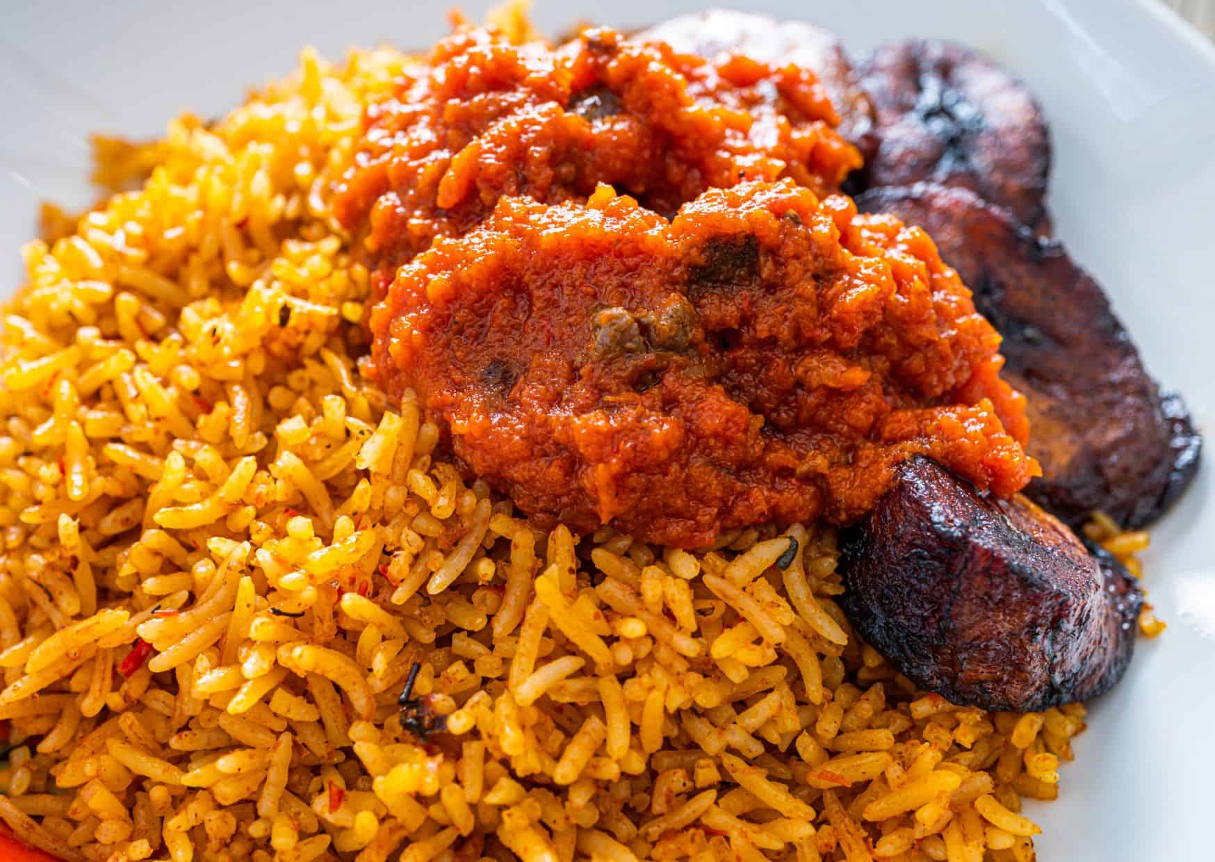 How to Make Jollof Rice (Recipe Guide)