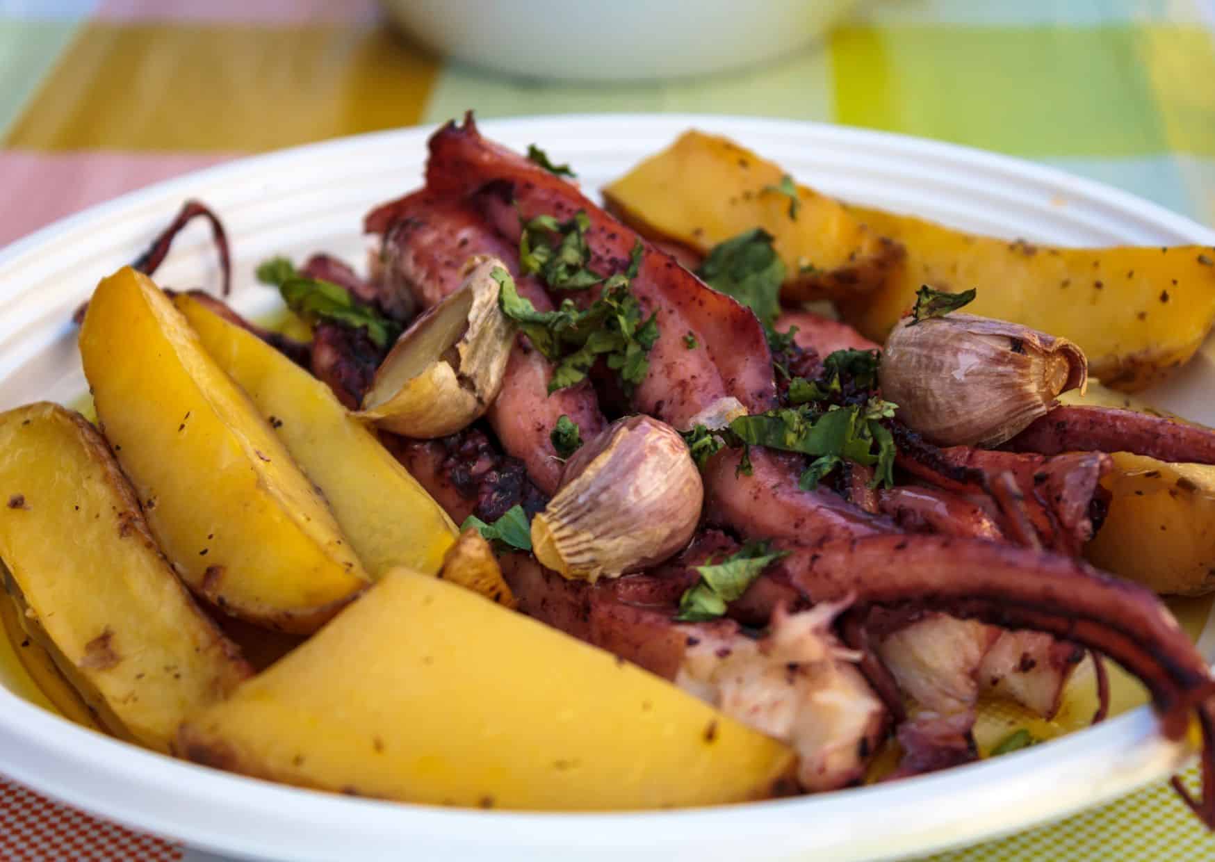 Polvo à Lagareiro (Octopus with Olive Oil and Garlic)