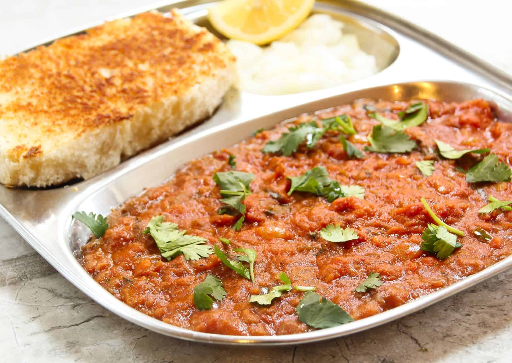 5 Most Popular Street Foods Around The World – And How To Make Them Yourself 3 How To Make Homemade Pav Bhaji (Recipe Guide)