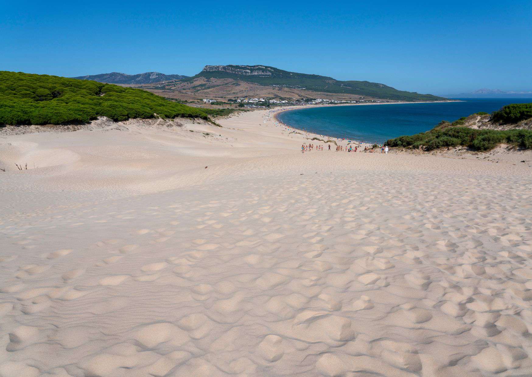 North Spain Vs South Spain: Which One Is Better For Travel And Food, 15 Reasons For Americans to Move to Spain