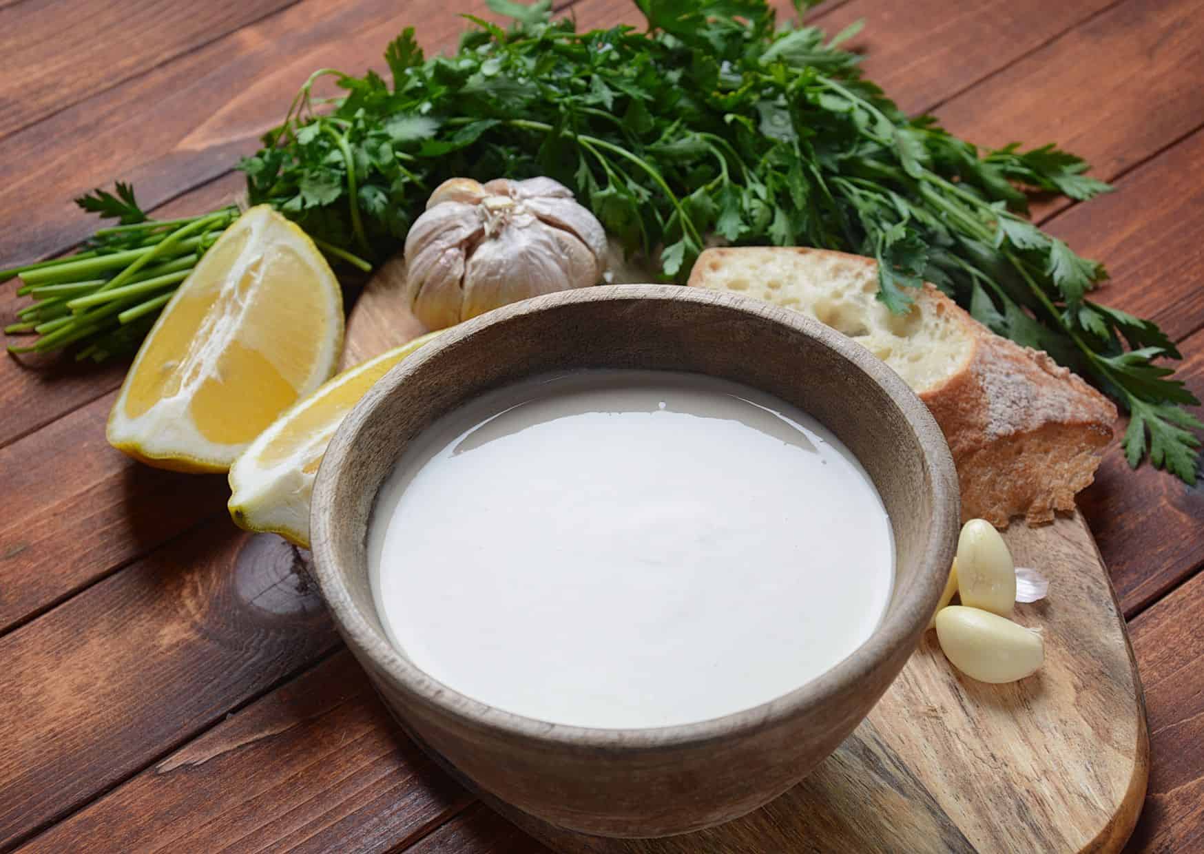 How to Make Homemade Tahini (Recipe Guide)