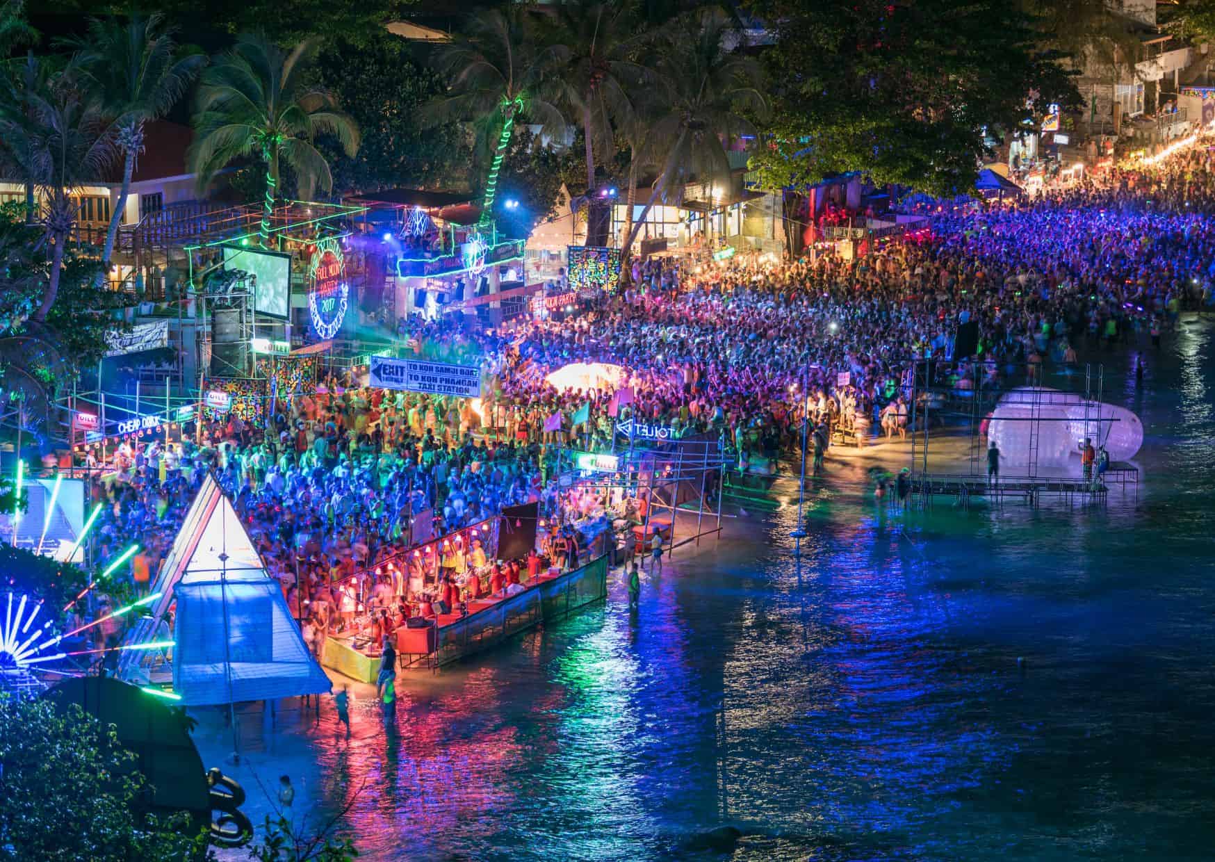 5 Trips You Should Do Before Your 40s, Full Moon Party Thailand, 
