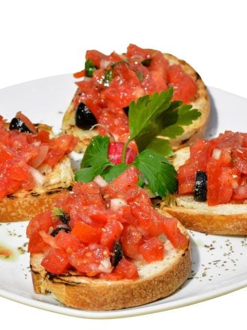 6 Foods That Can't Miss With Aperitivo In Italy (Recipe Guide), How To Make Bruschetta al Pomodoro (Recipe Guide)