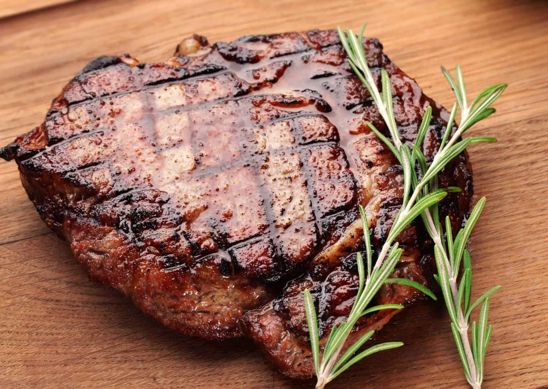 How To Make Spanish Txuleton Beef Steak (Recipe Guide)