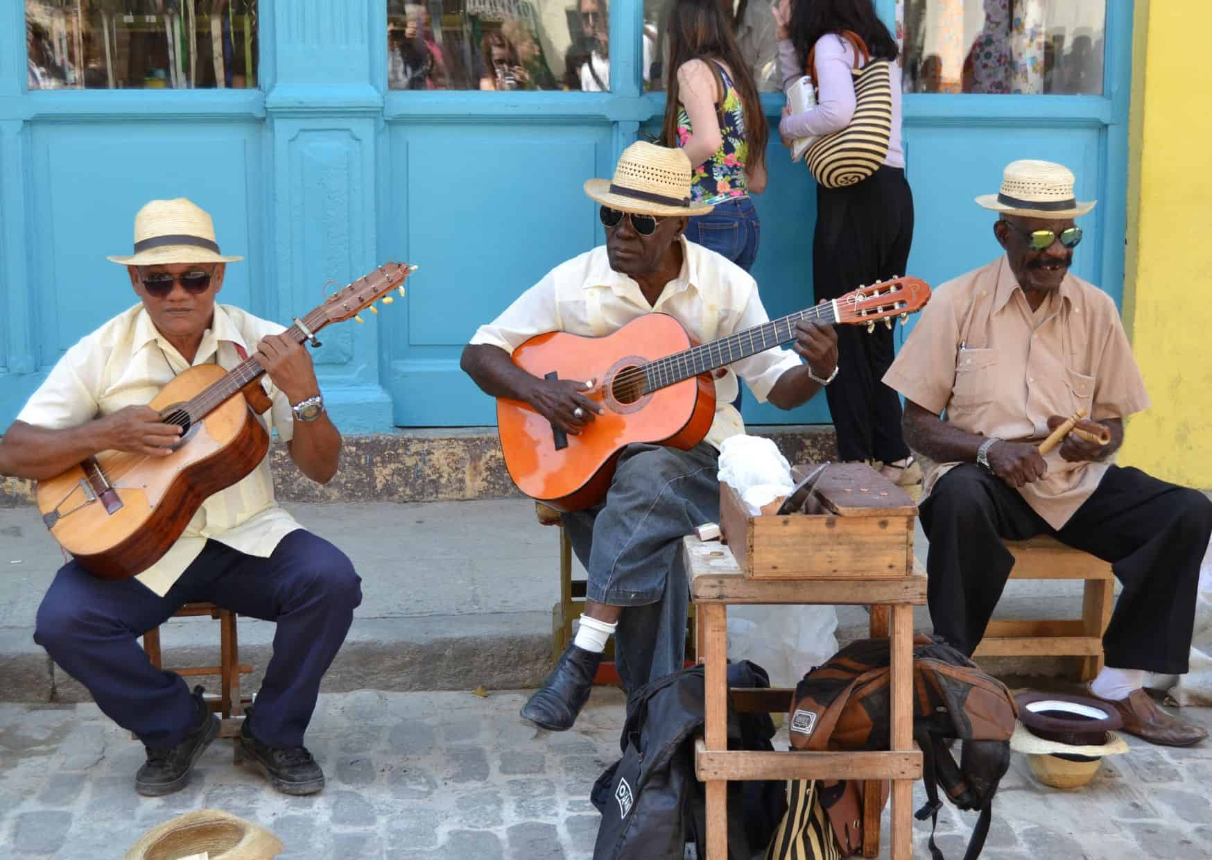 20 Unspoken Rules Of Caribbean Life That Tourists Can't Understand