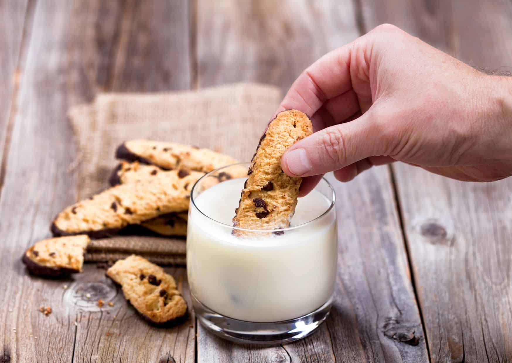 How To Make Classic Chocolate Chip Cookies