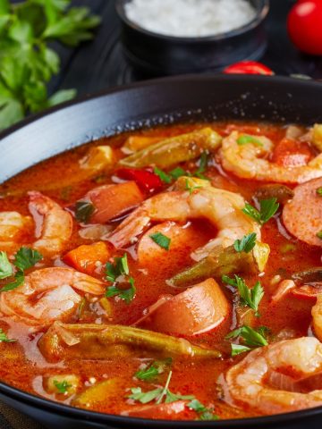 How To Make Homemade Gumbo (Recipe Guide)