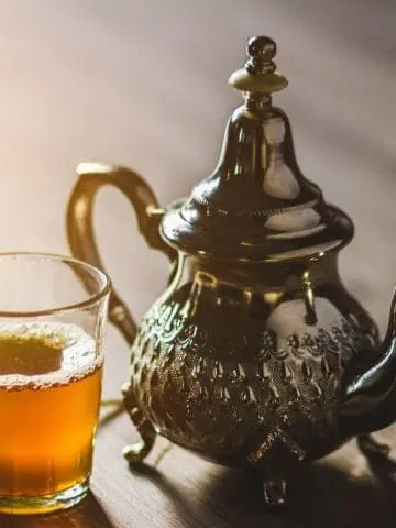 14 Unwritten Rules of Visiting Morocco, How To Make Homemade Moroccan Mint Tea (Recipe Guide)