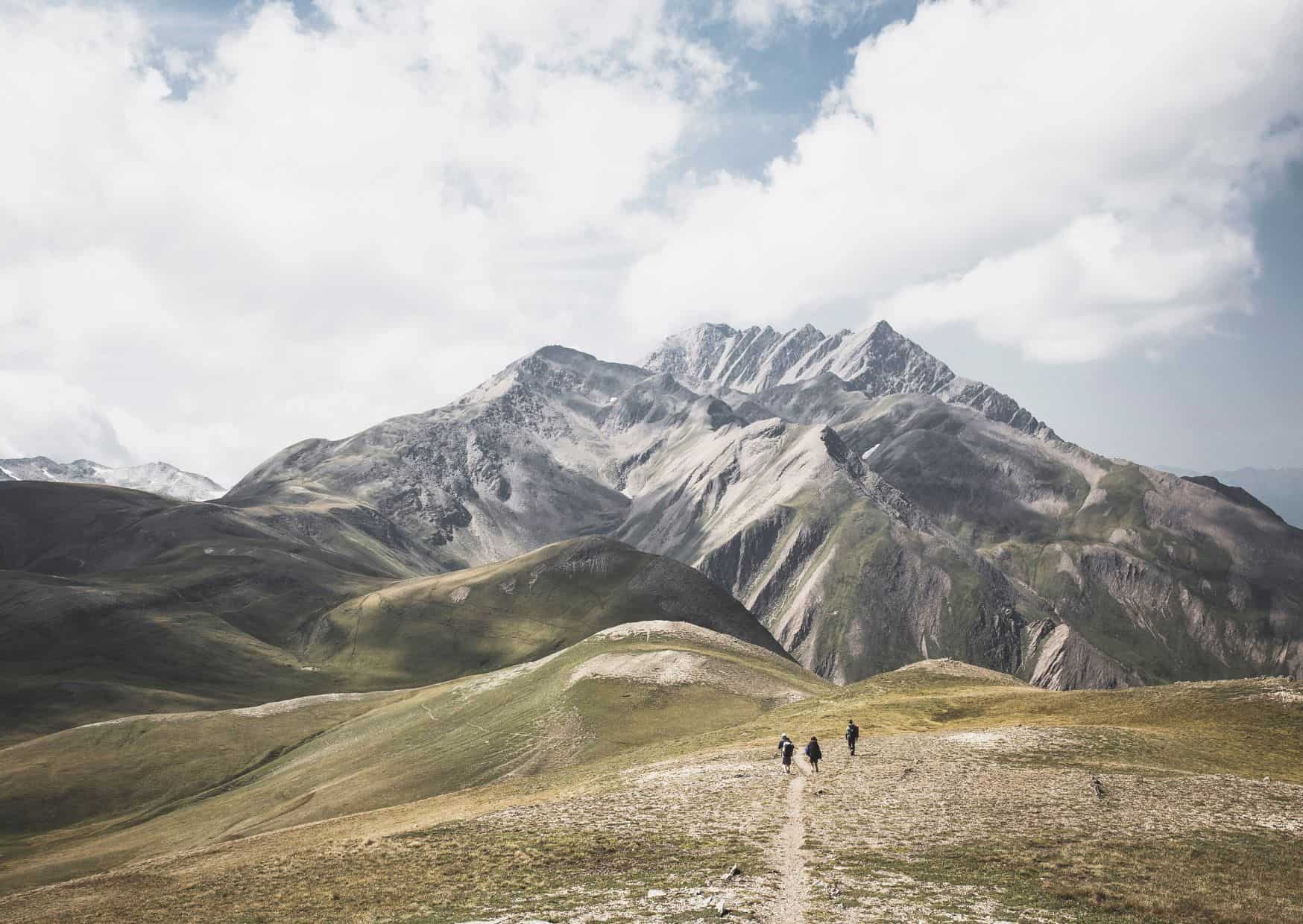 Best Apps for Outdoors And Hiking
