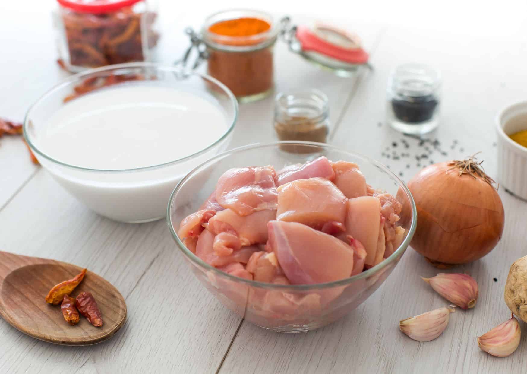 How To Make Spicy Chicken Curry (Recipe Guide)