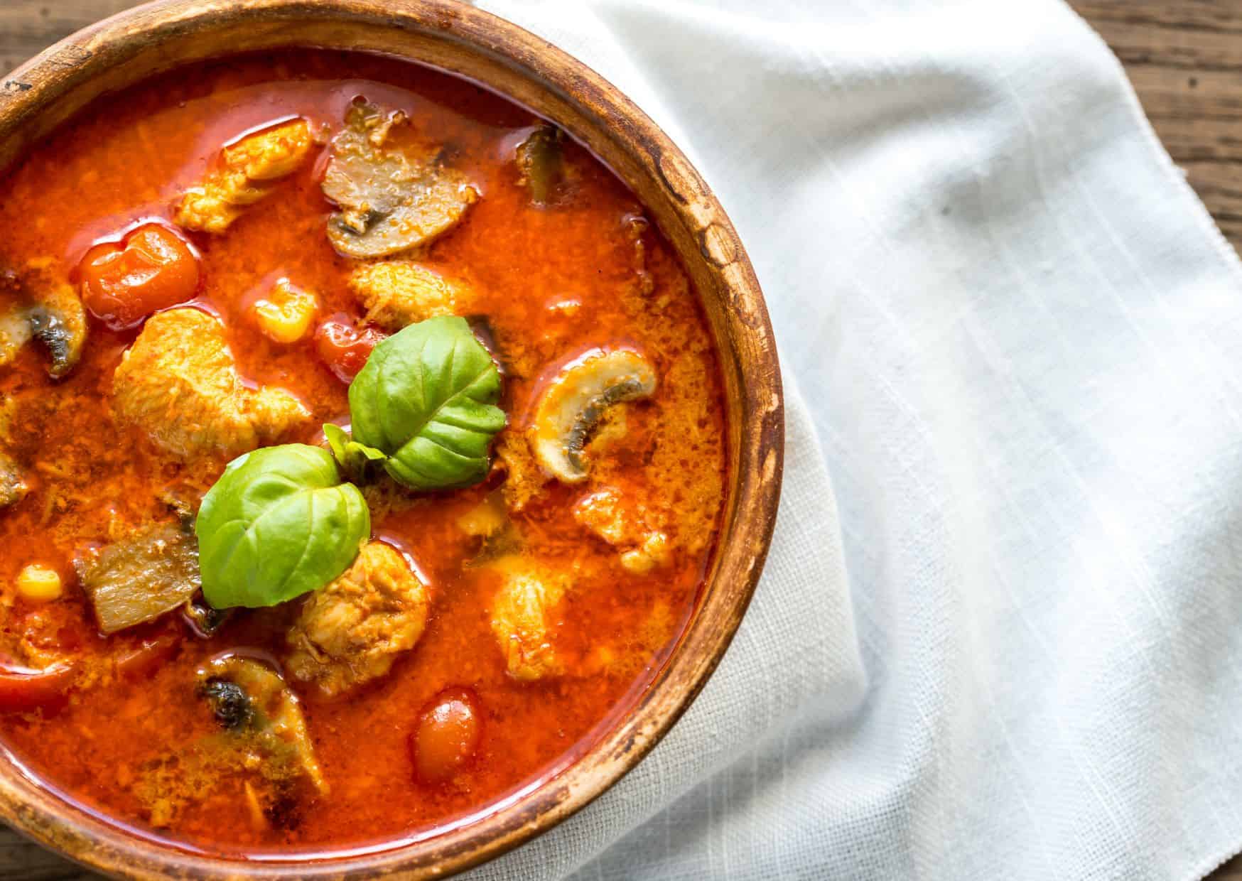 How To Make Spicy Chicken Curry (Recipe Guide)