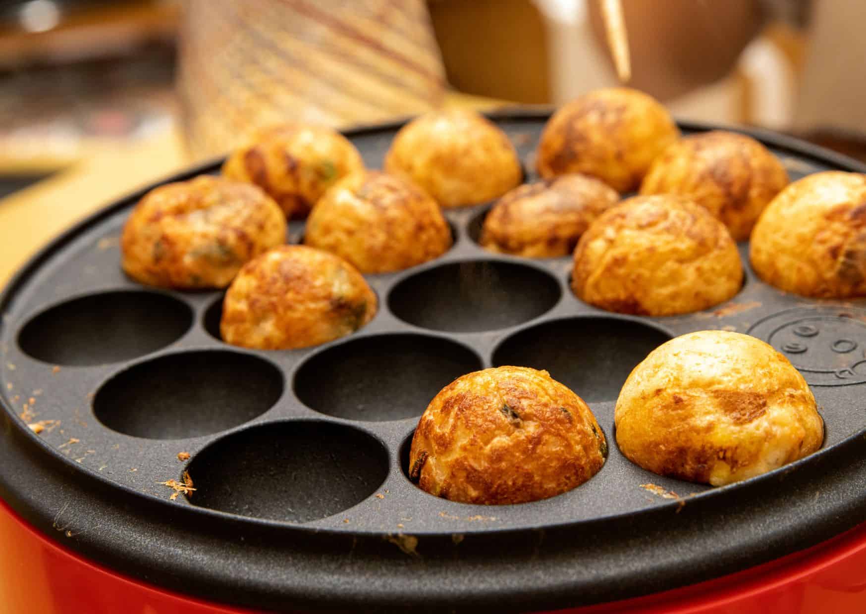 How To Make Homemade Takoyaki (Recipe Guide)
