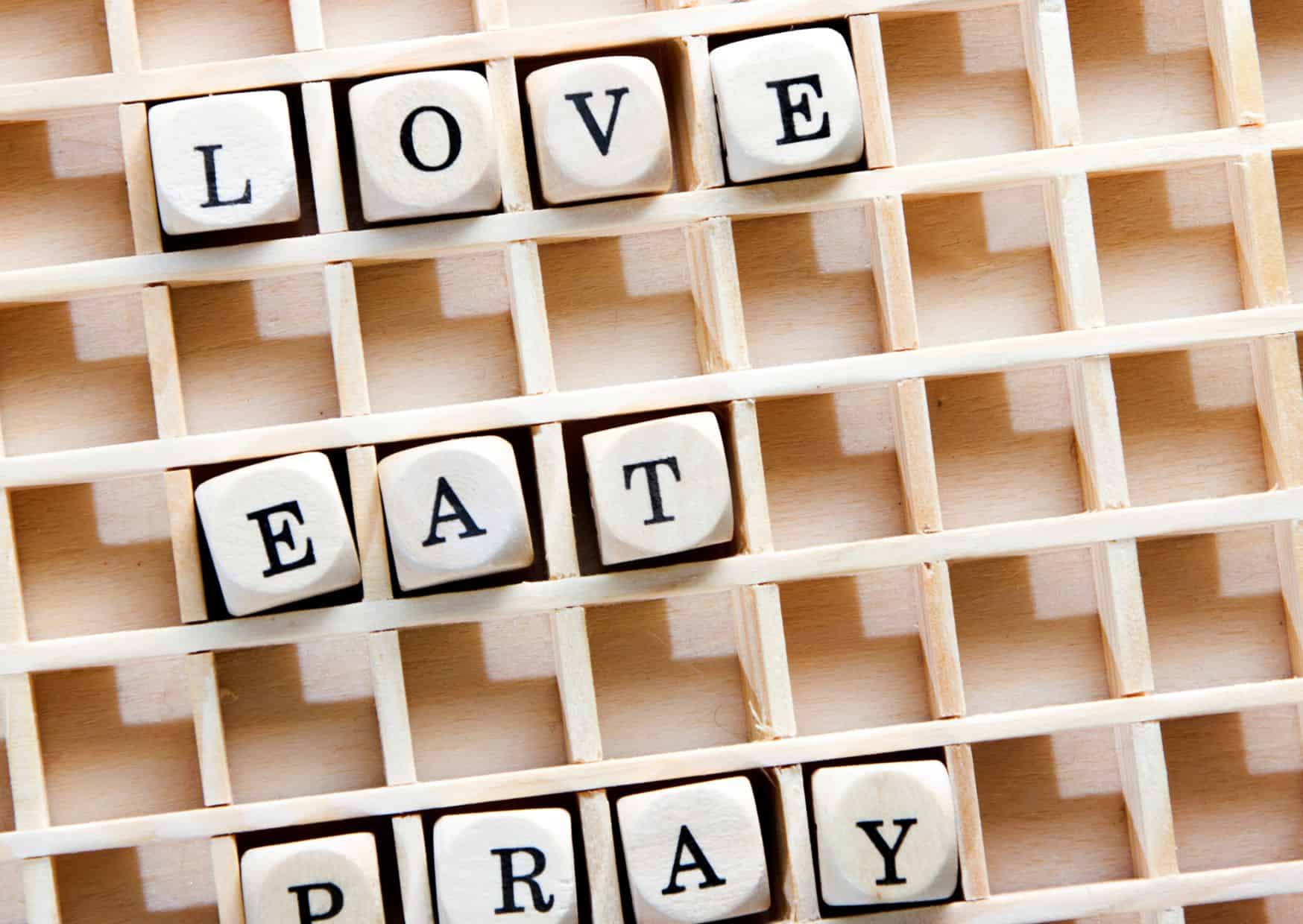 Best Books to Read While Traveling