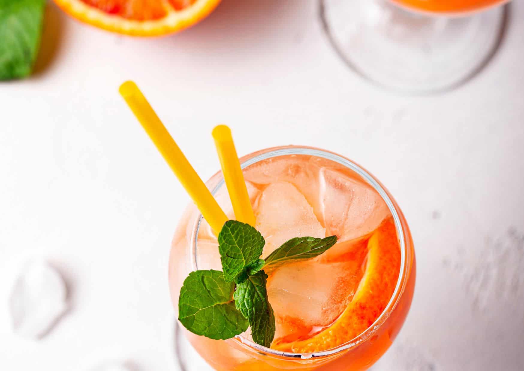 How to Make Aperol Spritz (Recipe Guide)