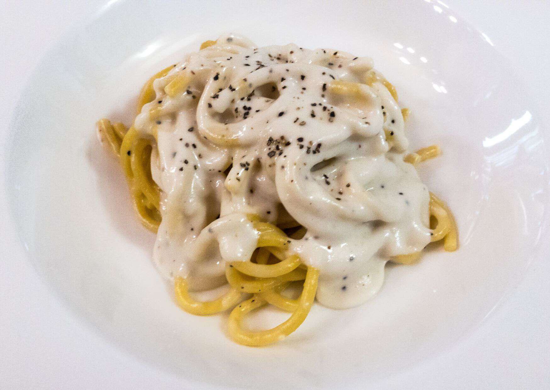 How To Make Homemade Bigoli in Salsa (Recipe Guide)