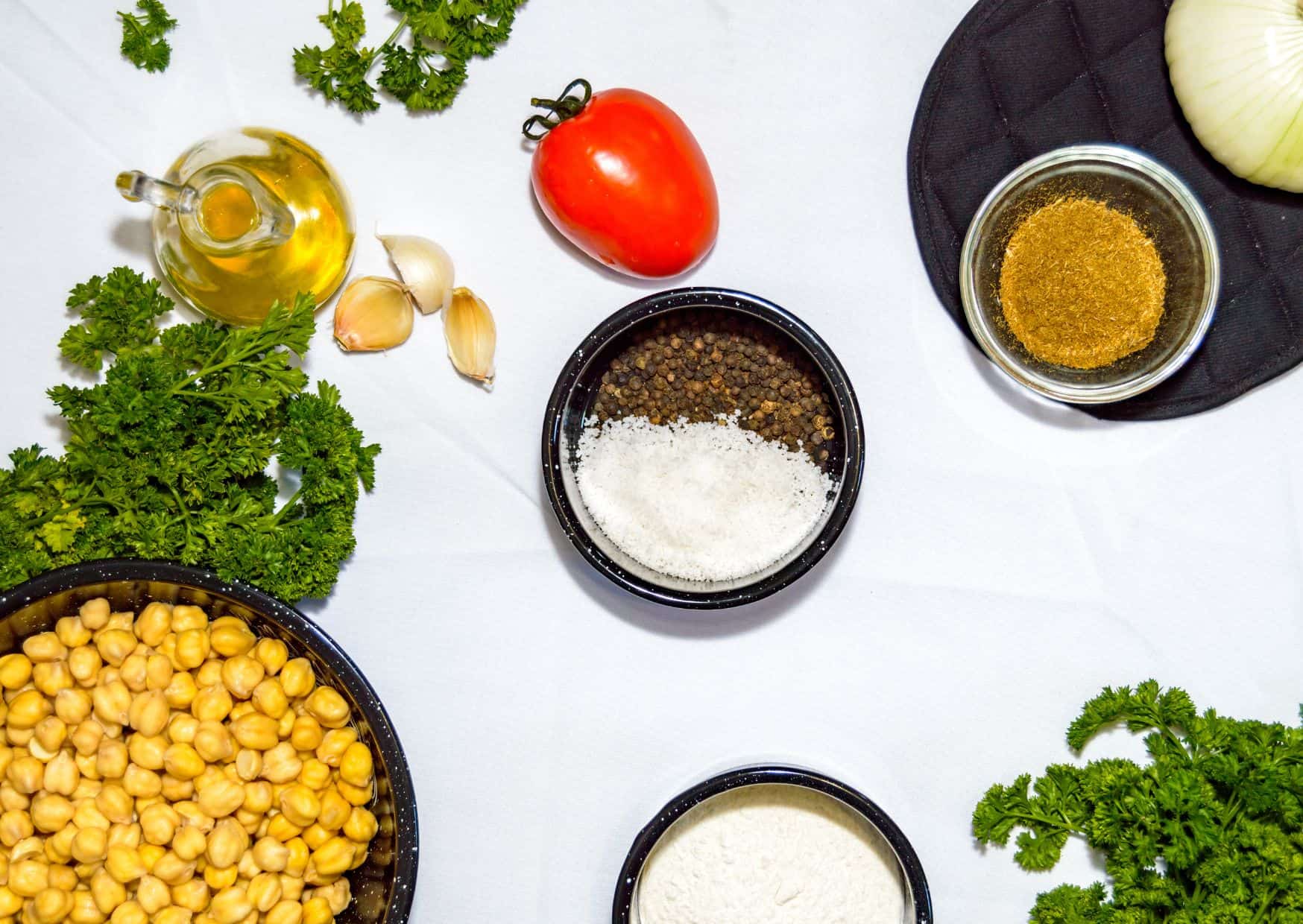 How to Make Homemade Falafel (Recipe Guide)