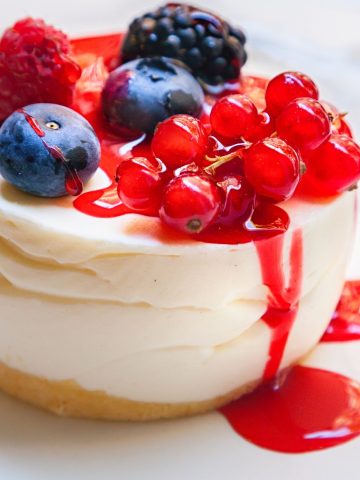 How To Make Homemade Panna Cotta (Recipe Guide)