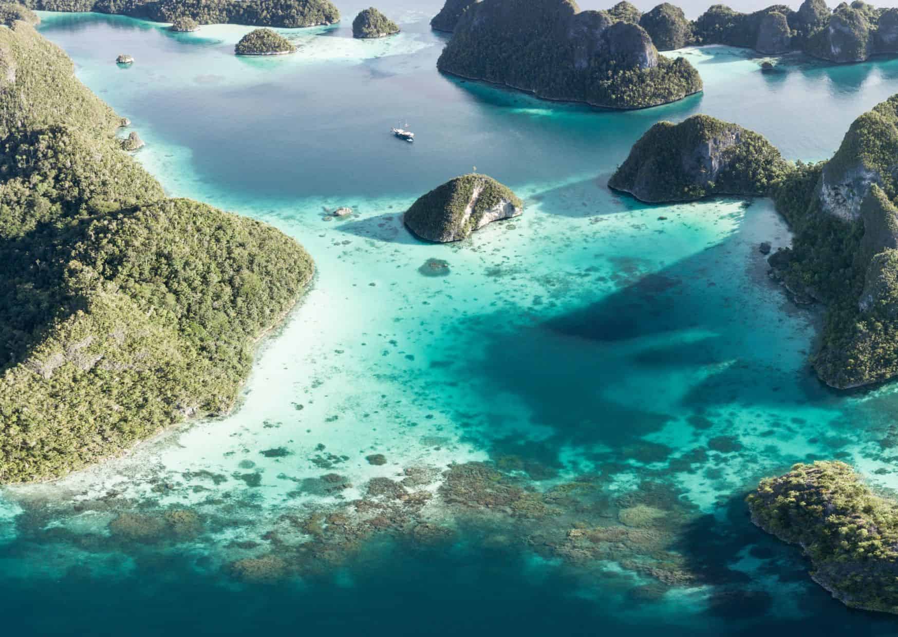 15 Paradise Diving Destinations Around the World