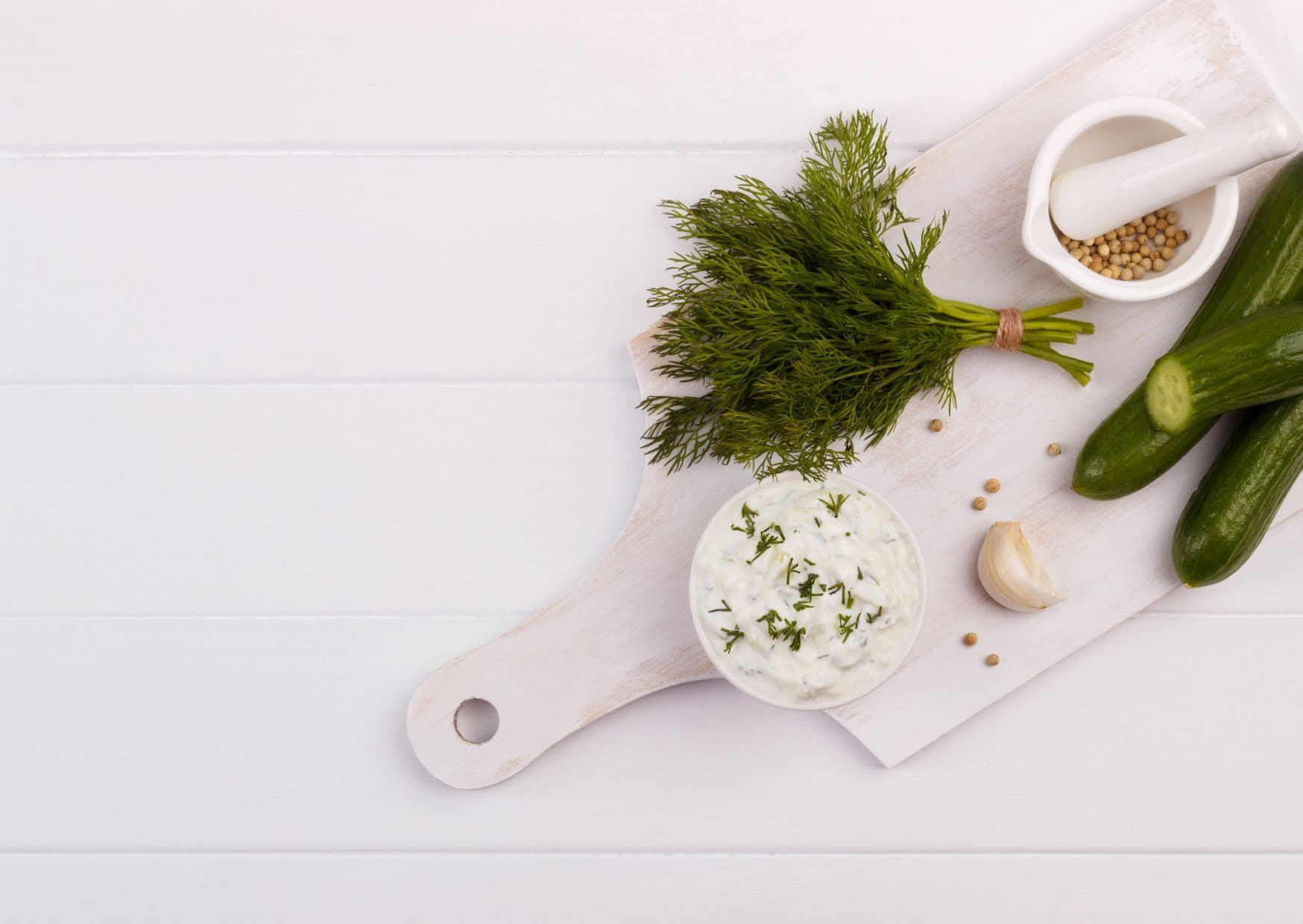 How To Make Homemade Tzatziki (Recipe Guide)