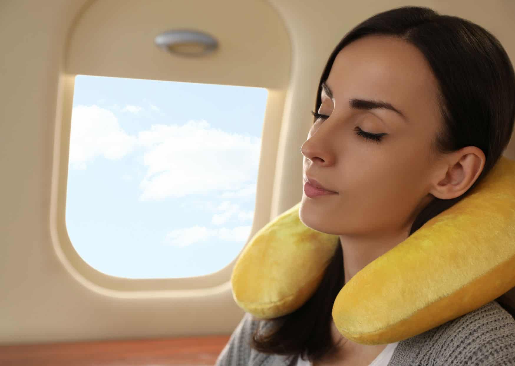 Afraid Of Flying? 10 Tips To Avoid Panic When Flying