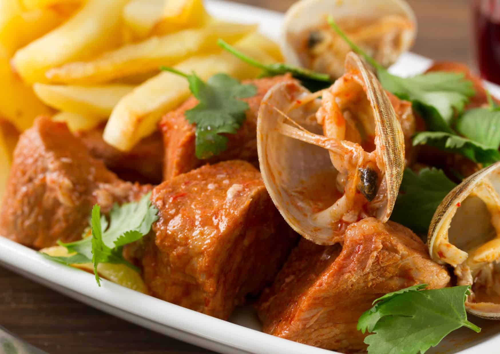 This Portuguese Pork and Clam Dish Will Change How You Think About Surf and Turf 2 How To Make Carne de Porco Alentejana (Recipe Guide)