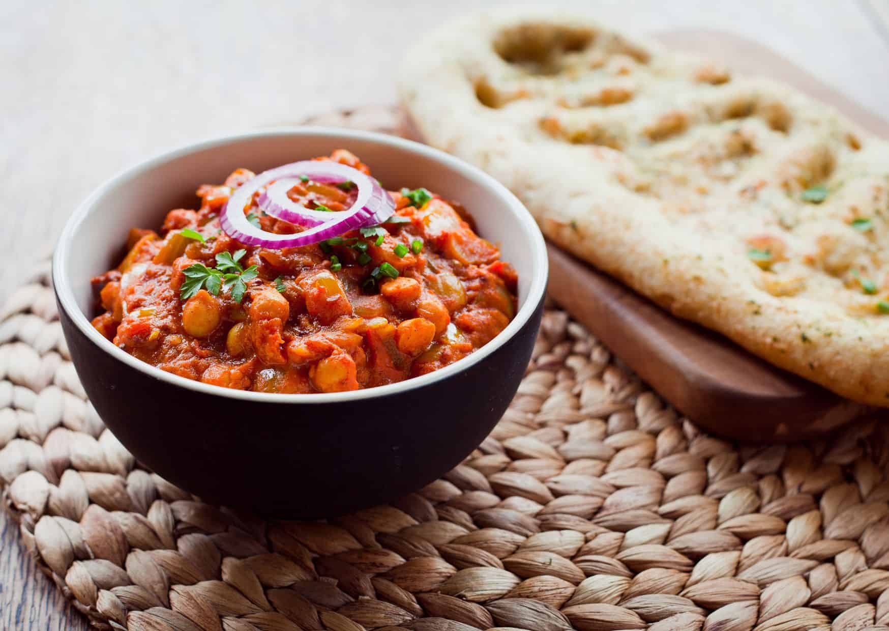 7 Delicious Recipes to Eat with Naan (Recipe Guide), Chana Masala, 