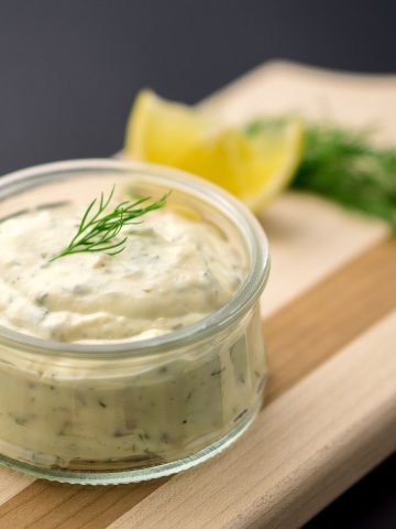 How To Make Homemade Tartar Sauce (Recipe Guide)