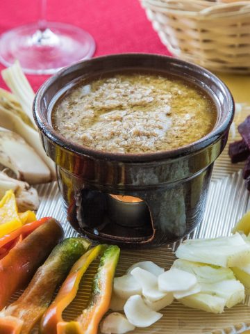 How to Make Italian Bagna Cauda (Recipe Guide)