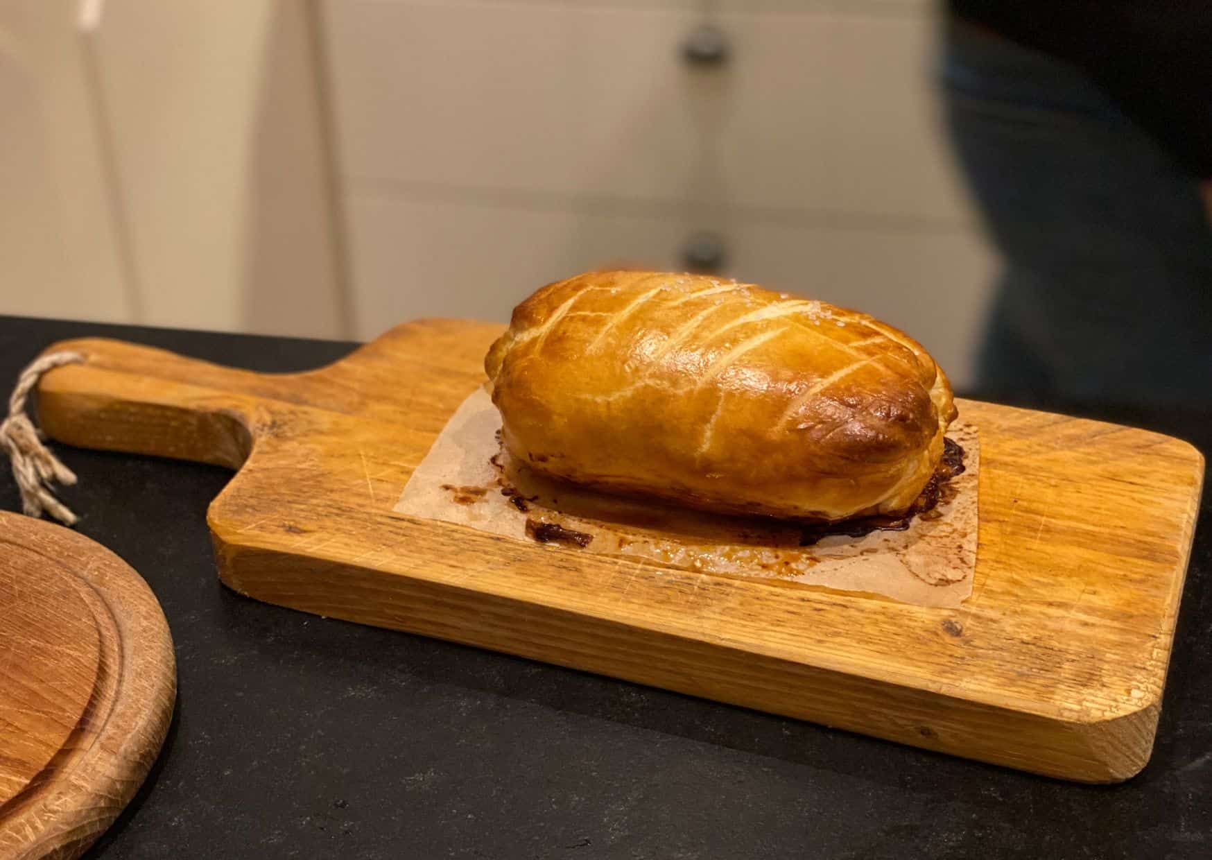 How to Make Beef Wellington (Recipe Guide)