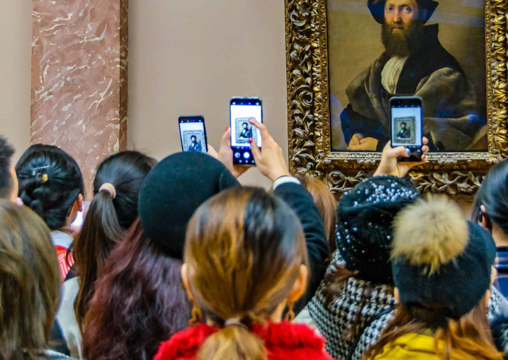 15 Common Tourist Traps In France and How to Avoid Them