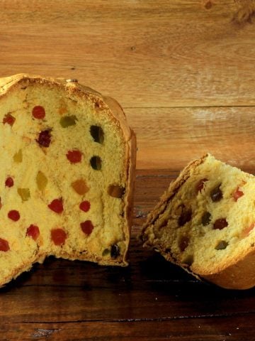 How To Make Italian Pannetone (Recipe Guide)